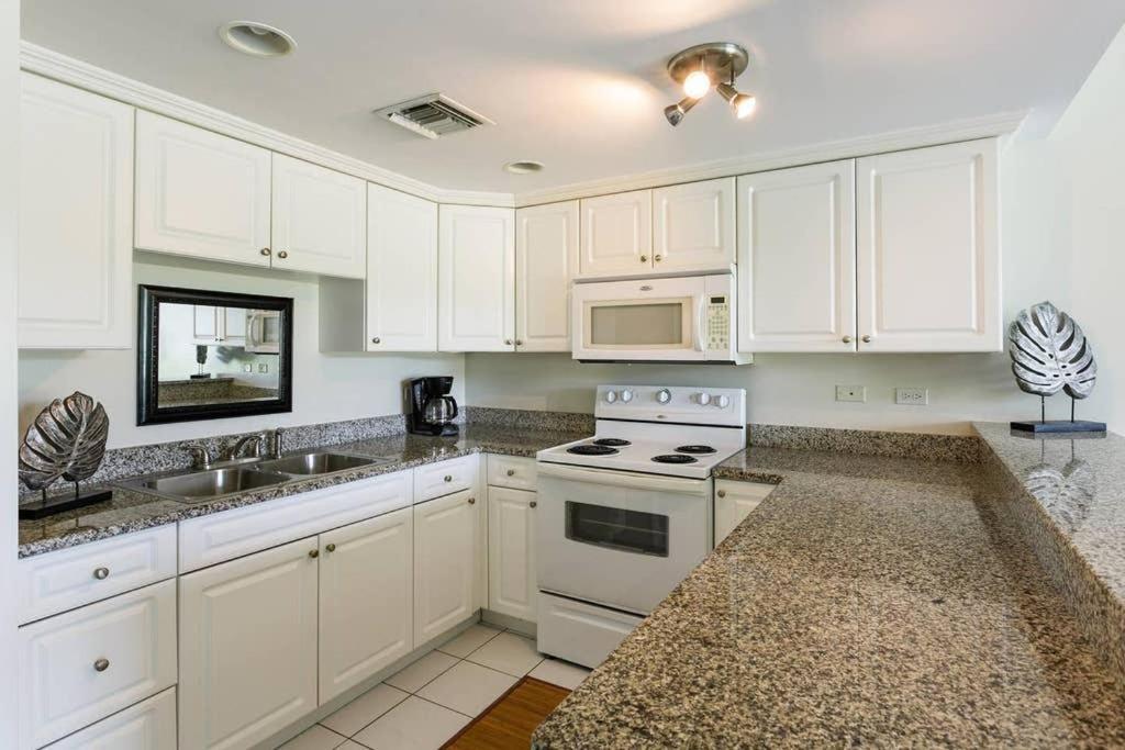 Beach Living At Island Pine Villas Blp Джорджтаун Екстер'єр фото